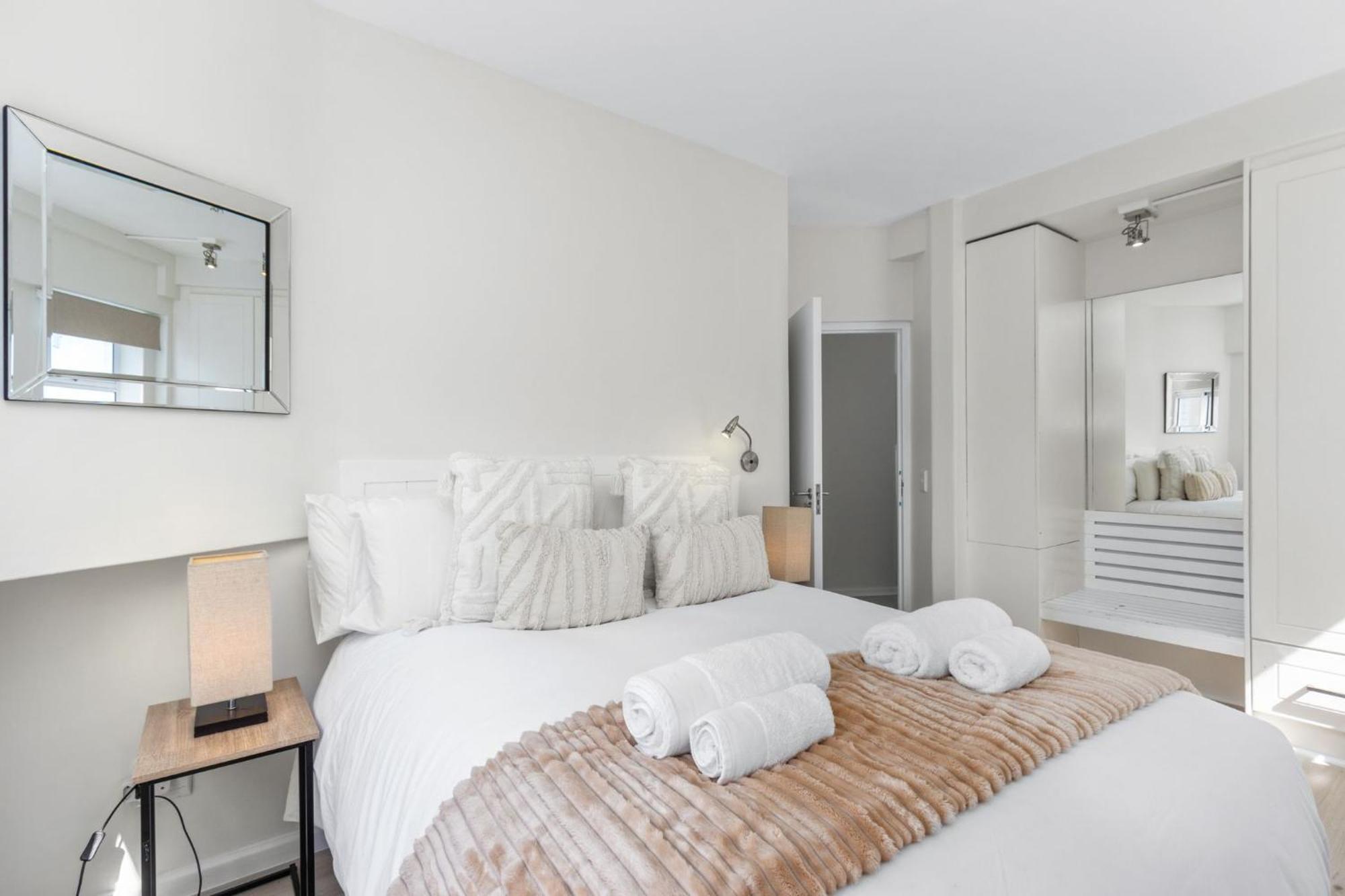 Apartment Pips Place 200 By Host Agents Cape Town