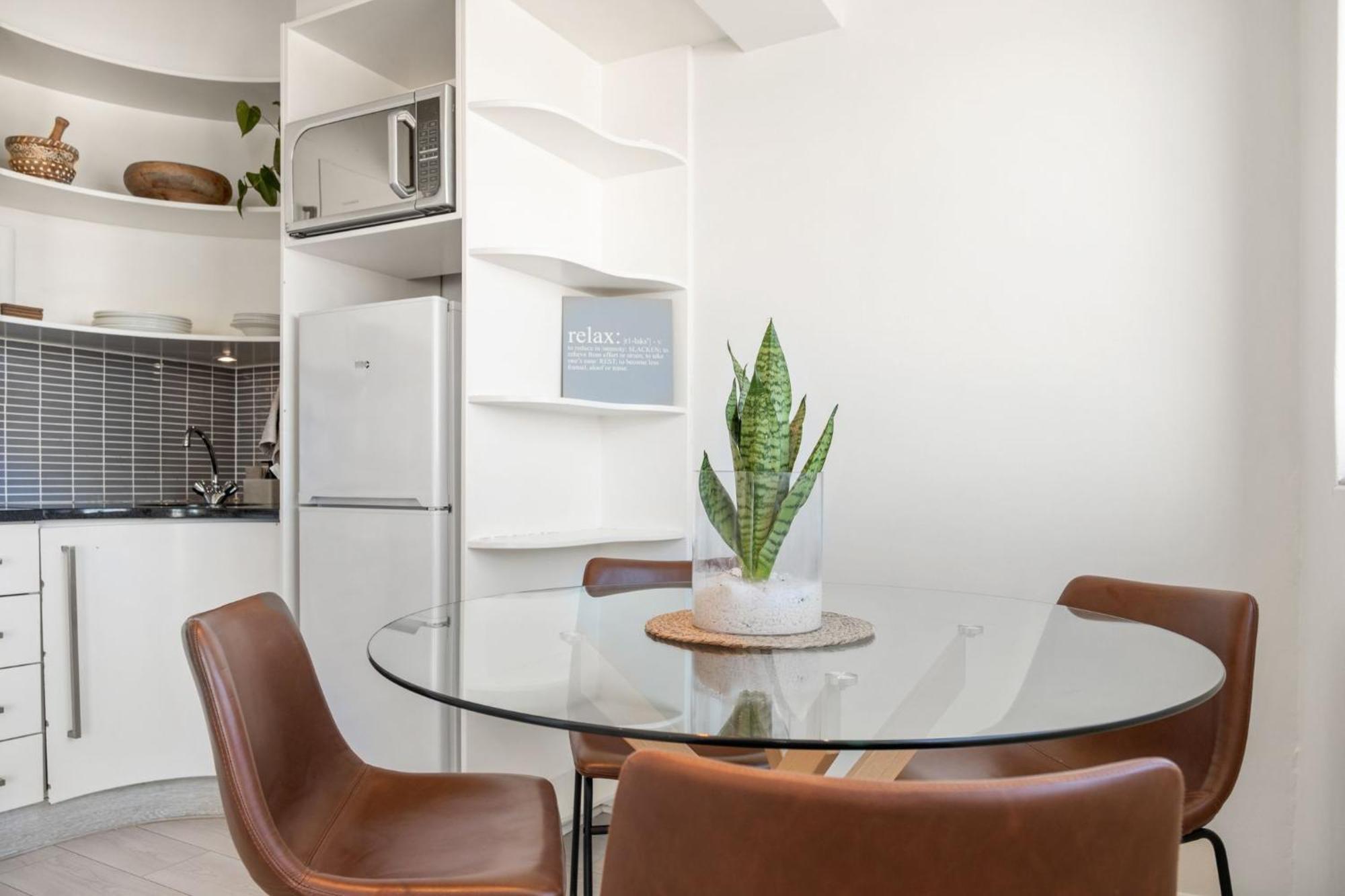Apartment Pips Place 200 By Host Agents *